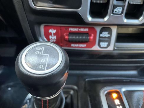 Used 2022 Jeep Gladiator Rubicon w/ LED Lighting Group image 43