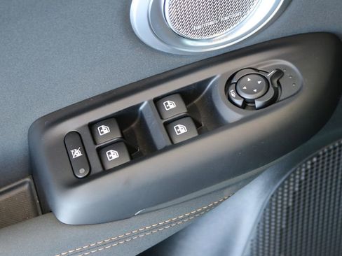 New 2026 Alfa Romeo Tonale w/ Black Premium Package image 15