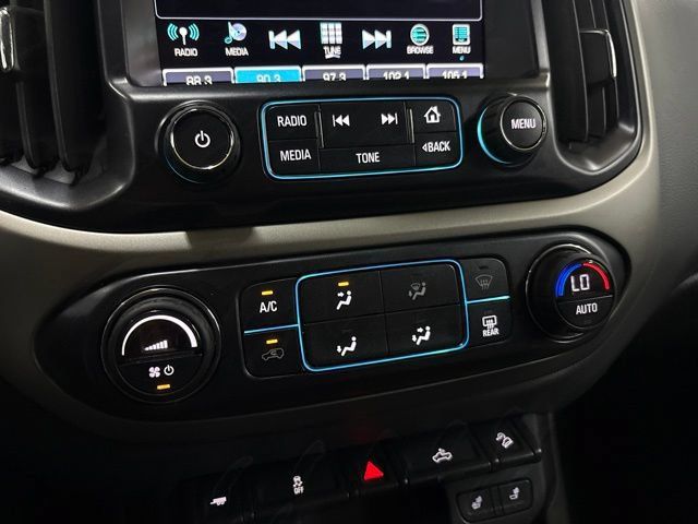 Used 2018 Chevrolet Colorado Z71 AWD/4WD image 39