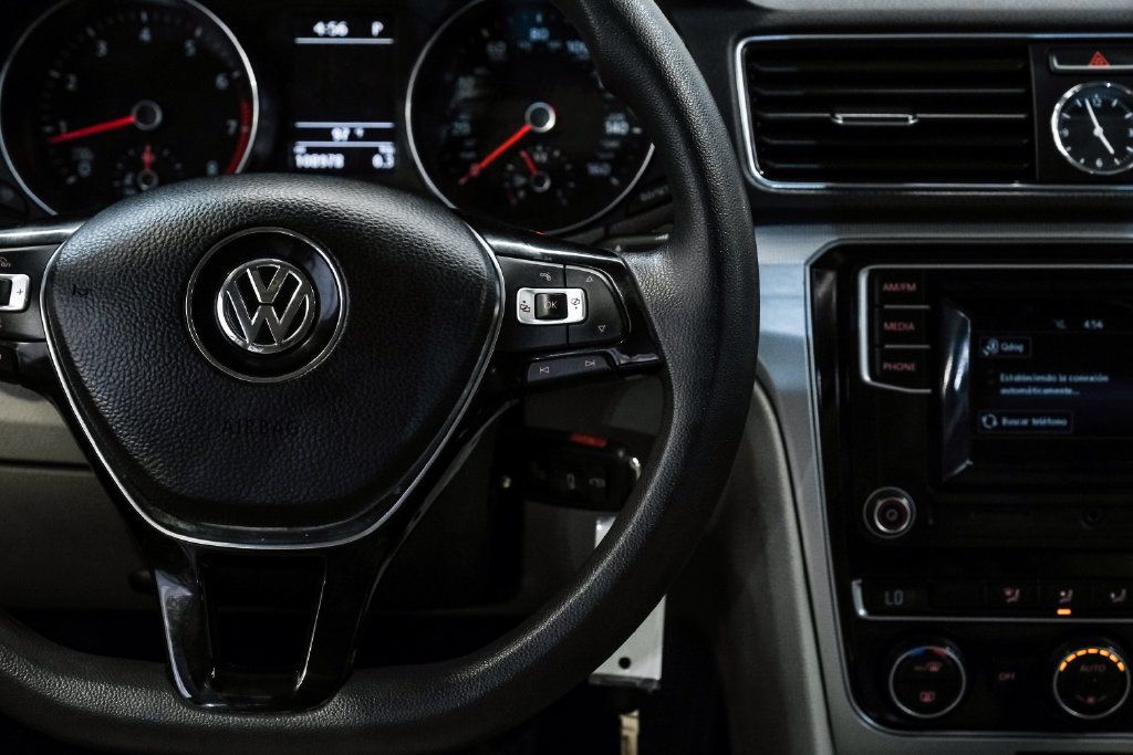Used 2016 Volkswagen Passat 1.8T S FWD image 22