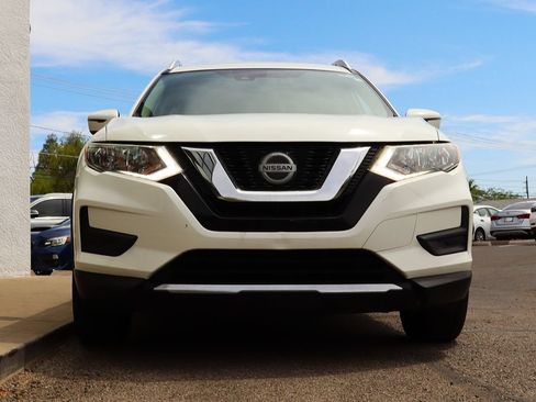Used 2019 Nissan Rogue SV FWD image 17