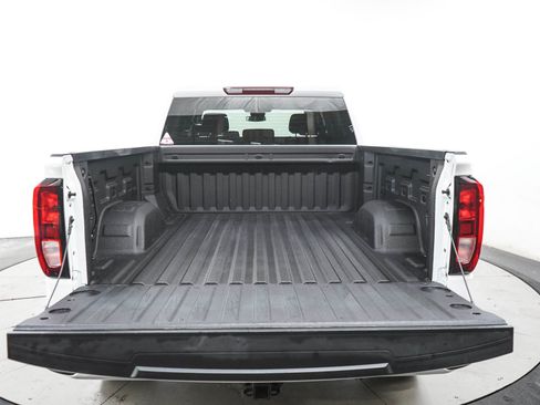 Used 2024 GMC Sierra 1500 Pro w/ Graphite Edition AWD/4WD image 16