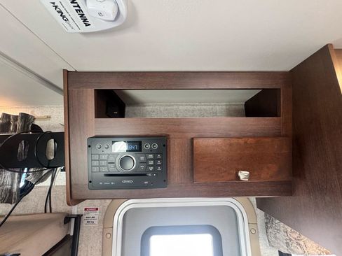 Used 2016 Mercedes-Benz Sprinter 3500 image 42
