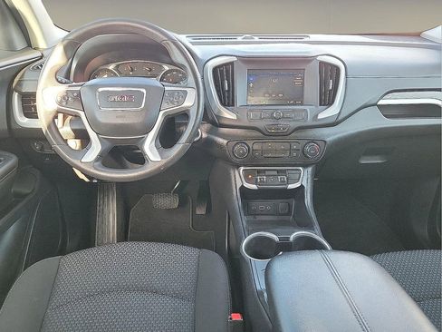 Used 2022 GMC Terrain SLE image 10