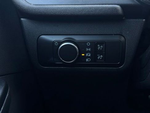 Used 2025 Ford Escape Active image 28