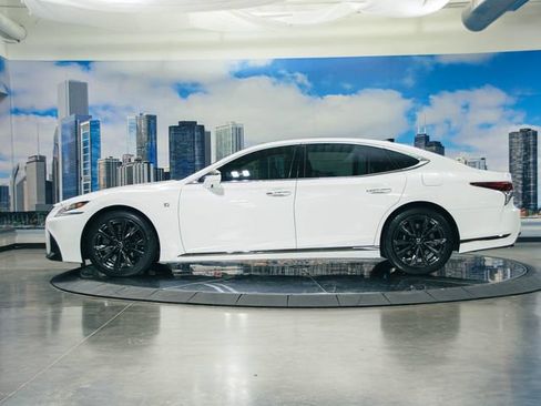 Used 2019 Lexus LS 500 F Sport w/ Accessory Package (Z2) AWD/4WD image 6