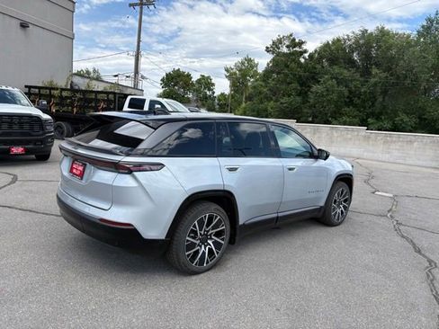 New 2025 Jeep Wagoneer S Limited w/ Comfort Package image 7