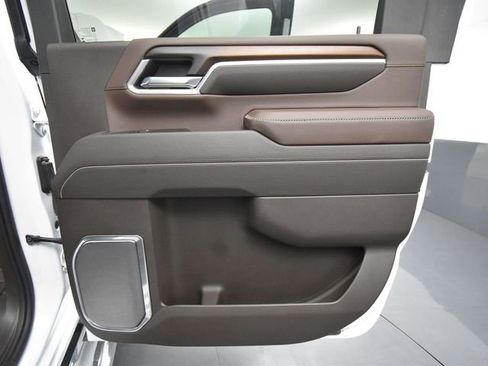 Used 2025 GMC Sierra 3500 Denali image 48