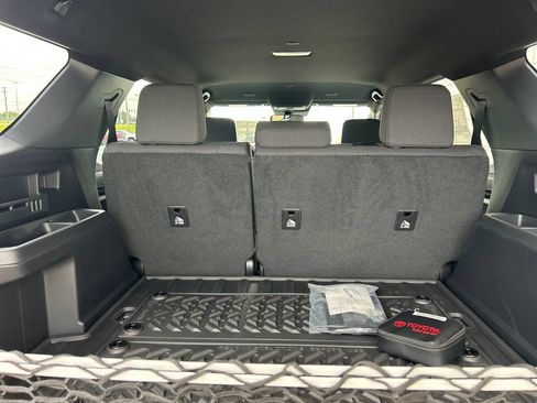 New 2026 Toyota 4Runner TRD Off-Road Premium AWD/4WD image 32
