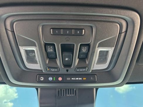 Used 2023 GMC Sierra 1500 AT4 w/ AT4 Premium Package AWD/4WD image 21