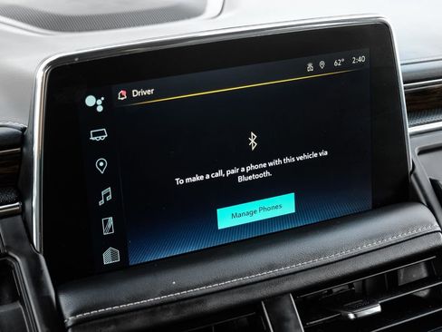 Used 2024 Chevrolet Suburban Premier image 30