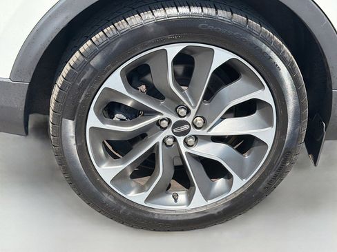 Used 2021 Lincoln Nautilus Reserve w/ Equipment Group 201A AWD/4WD image 9