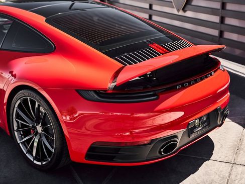 Used 2020 Porsche 911 Carrera 4S AWD/4WD image 10
