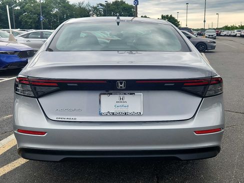 Certified 2023 Honda Accord EX image 5