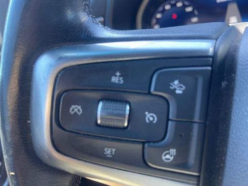 Used 2022 Chevrolet Suburban Z71 w/ Luxury Package AWD/4WD image 26