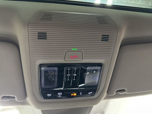 Certified 2025 Volkswagen Atlas Peak Edition SE image 73