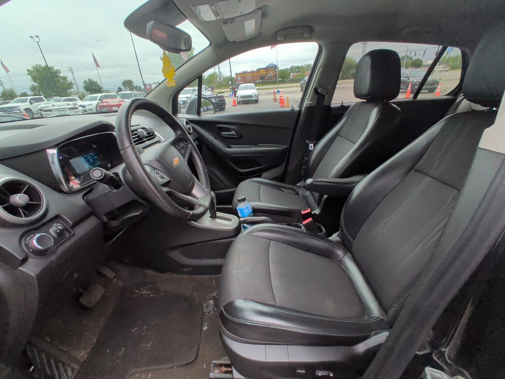 Used 2016 Chevrolet Trax LT w/ LT Convenience Package FWD image 6