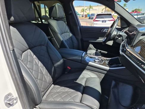 Used 2025 BMW X5 xDrive40i w/ Premium Package AWD/4WD image 23
