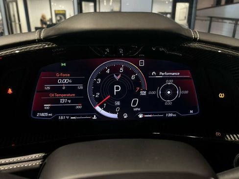 Used 2021 Chevrolet Corvette Stingray Premium Conv w/ Z51 Performance Package RWD image 17