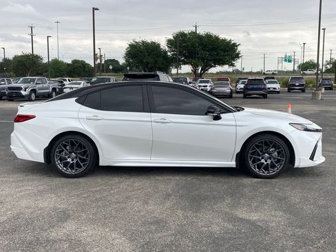 Used 2025 Toyota Camry XSE w/ Premium Plus Package image 4