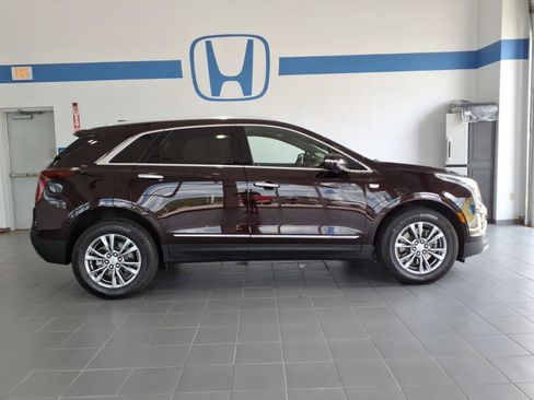 Used 2021 Cadillac XT5 Premium Luxury AWD/4WD image 4