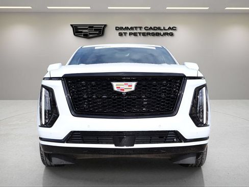 Used 2026 Cadillac Escalade Platinum Sport w/ LPO, ONYX Package AWD/4WD image 8