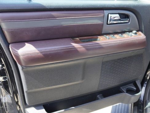 Used 2015 Ford Expedition EL Platinum RWD image 10