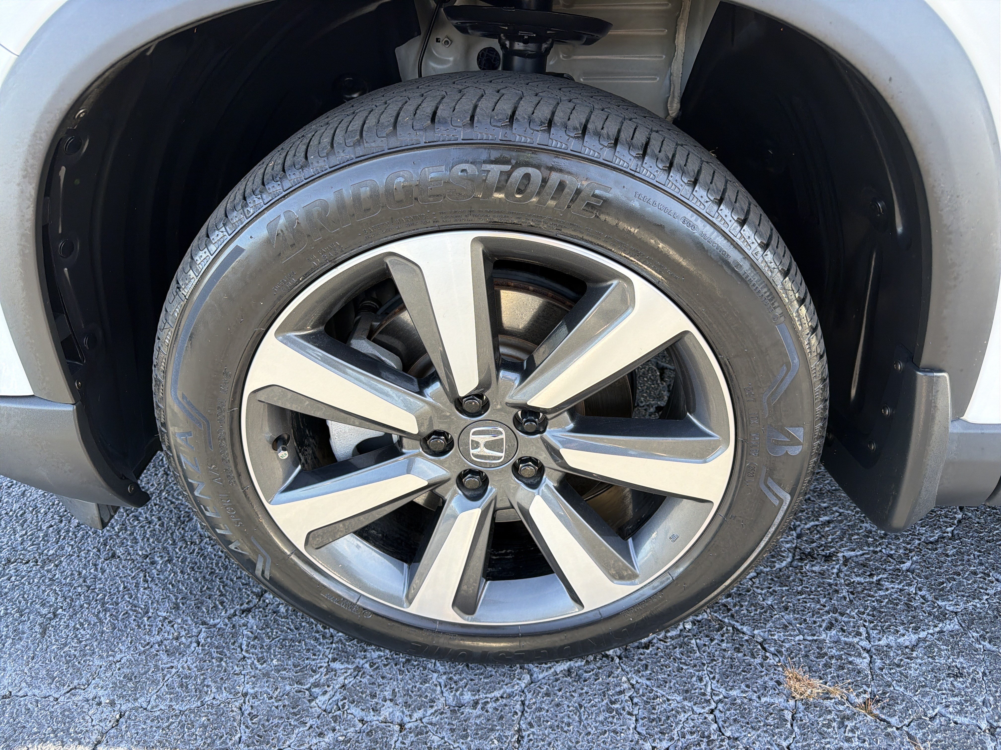 Used 2024 Honda Pilot Touring image 30