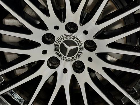 Used 2023 Mercedes-Benz C 300 Sedan w/ Exclusive Trim Package image 18