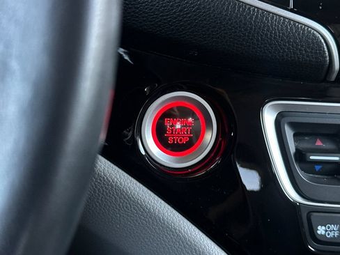Used 2019 Honda Pilot Touring image 28