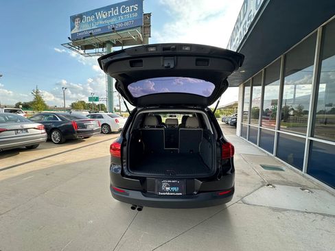 Used 2018 Volkswagen Tiguan Limited w/ Premium Package FWD image 15