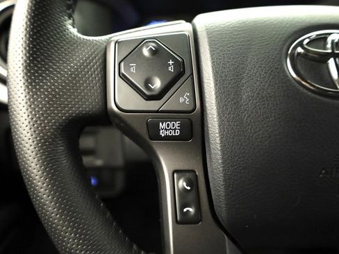 Used 2019 Toyota Tacoma TRD Sport image 25