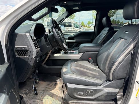 Used 2019 Ford F150 Platinum w/ Equipment Group 701A Luxury AWD/4WD image 7