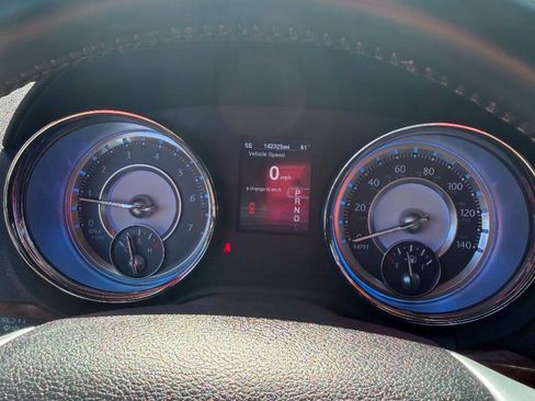 Used 2014 Chrysler 300 RWD image 23