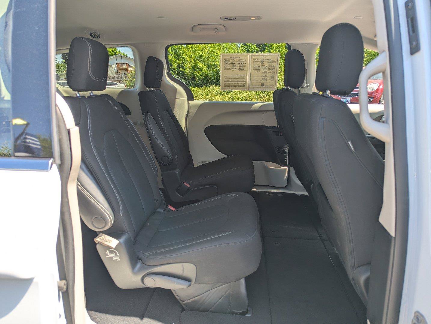 Used 2023 Chrysler Voyager LX FWD image 35