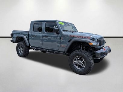 Used 2025 Jeep Gladiator Mojave w/ Convenience Group
