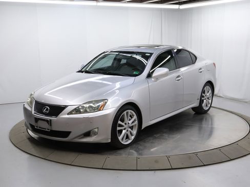 Used 2006 Lexus IS 350 image 2