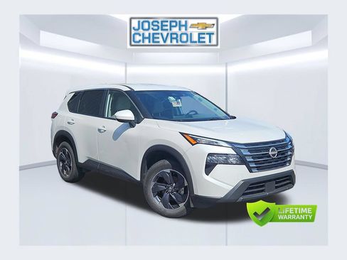 Used 2025 Nissan Rogue SV AWD/4WD image 1