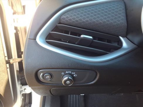 Used 2024 Chevrolet Malibu LS image 29