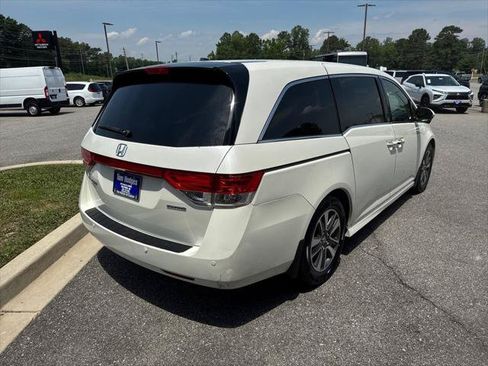 Used 2014 Honda Odyssey Touring image 4