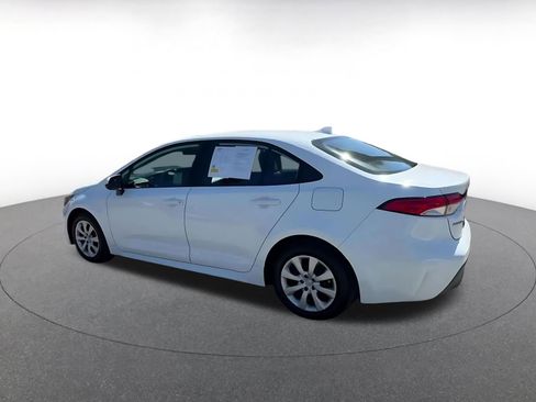 Used 2025 Toyota Corolla LE image 10