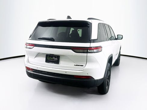 Used 2023 Jeep Grand Cherokee Limited w/ Black Appearance Package RWD image 9