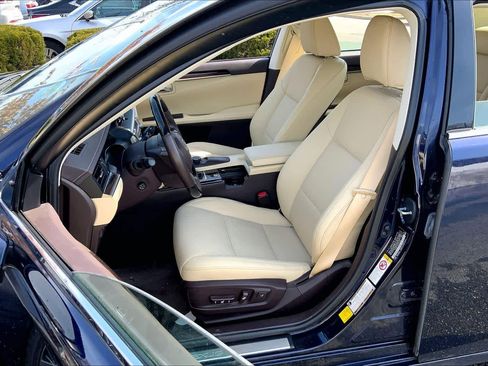 Used 2018 Lexus ES 350 w/ Premier Package image 7