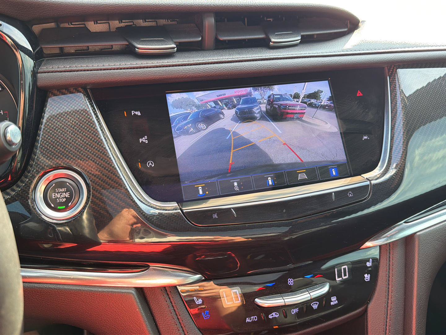 Used 2022 Cadillac XT6 Sport w/ LPO, Onyx Lite Package AWD/4WD image 21
