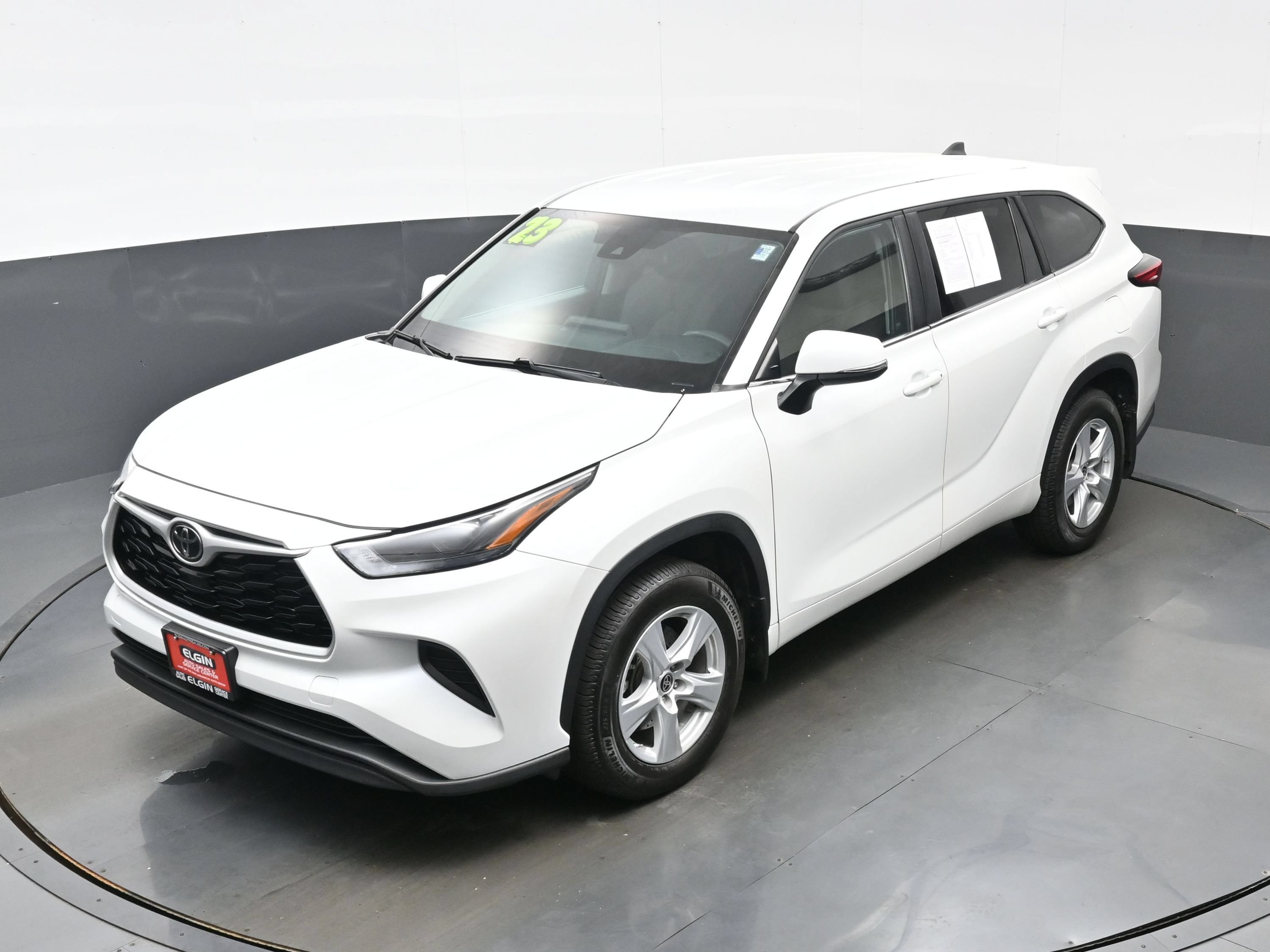 Used 2023 Toyota Highlander L AWD/4WD image 33