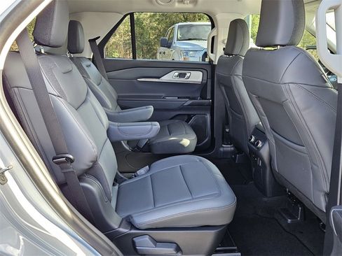 New 2026 Ford Explorer Active image 14