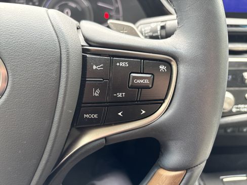 Certified 2025 Lexus ES 300h Ultra Luxury w/ Accessory Package (Z1) FWD image 20