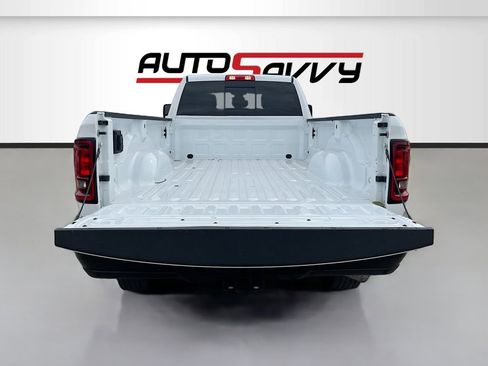 Used 2024 RAM 2500 Tradesman w/ Chrome Appearance Group image 24