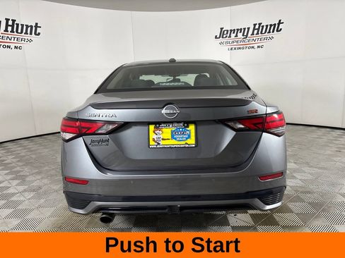 Used 2025 Nissan Sentra SR FWD image 7