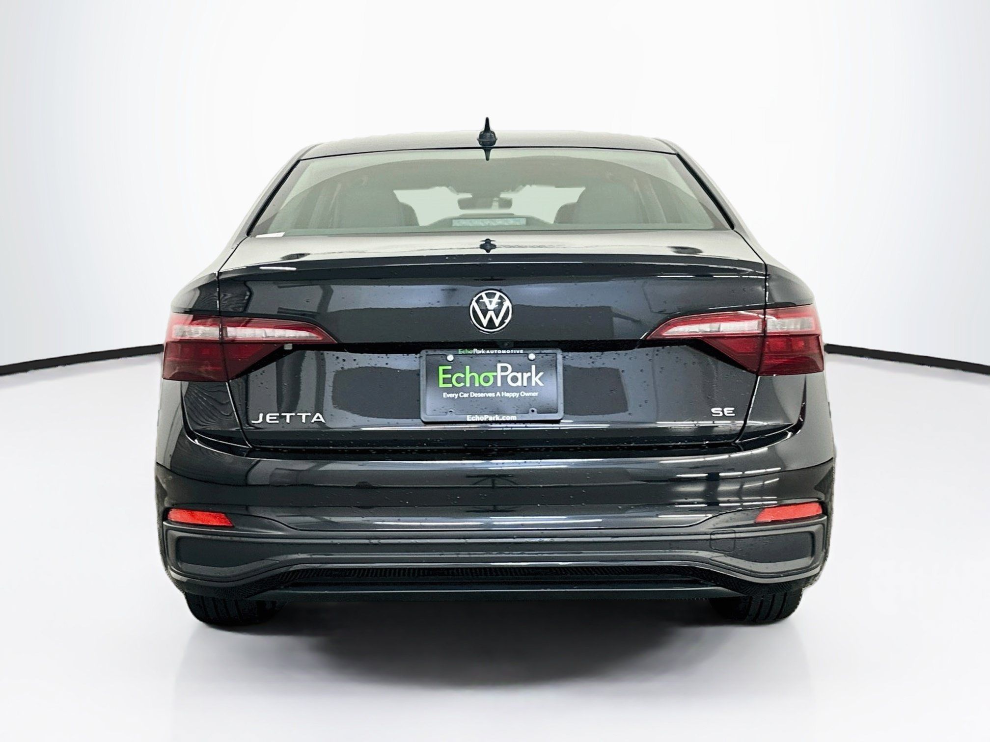 Used 2024 Volkswagen Jetta SE FWD image 7
